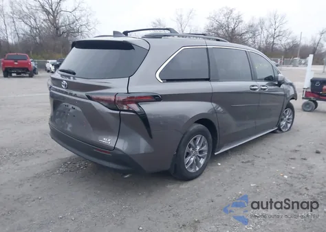 2024 Toyota Sienna Xle z USA, uszkodzony, nr VIN 5TDYSKFC5RS126701